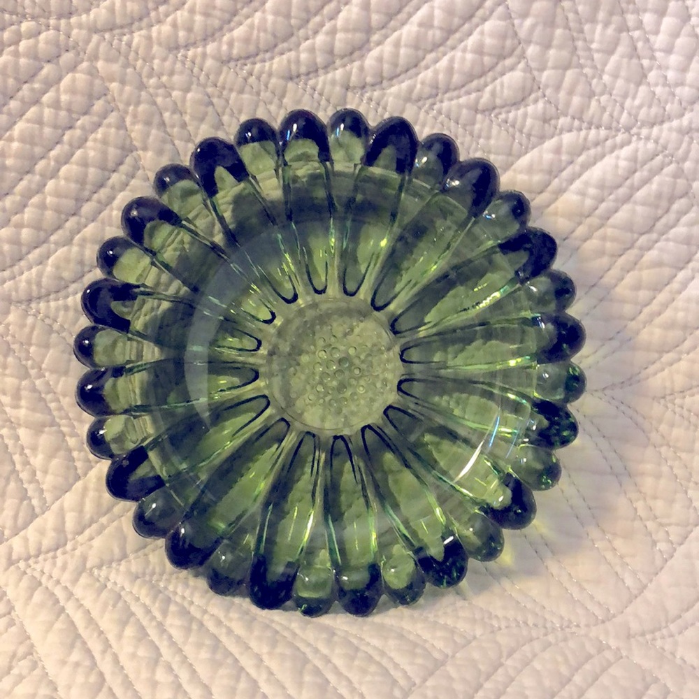 Vintage Daisy Ashtray